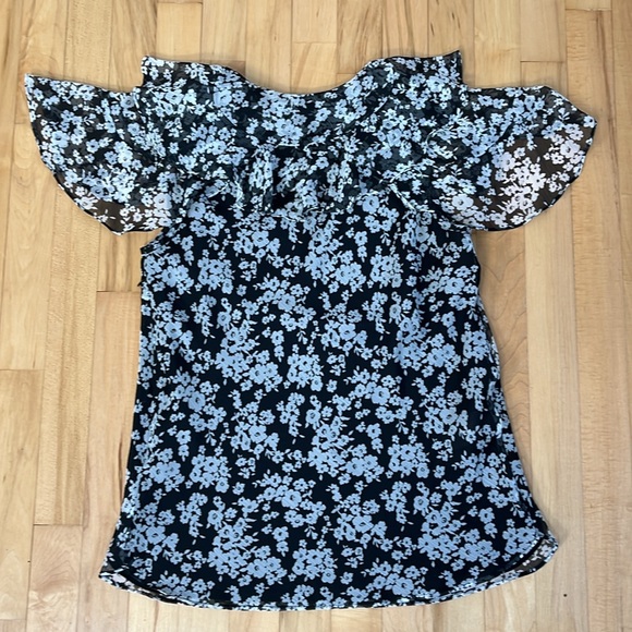 Lauren size M Flutter Sleeve Blouse - Picture 2 of 6